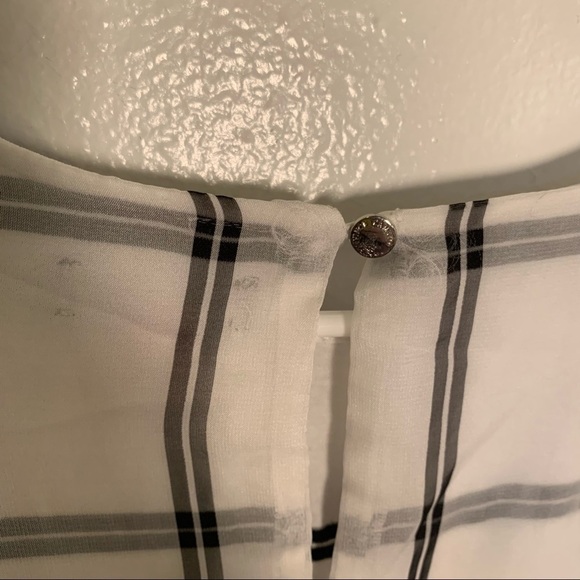 Vince Camuto Sleeveless Swing Blouse Window Pane Plaid - Picture 12 of 12